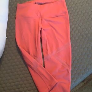 Victoria Knockout Sheer Detail